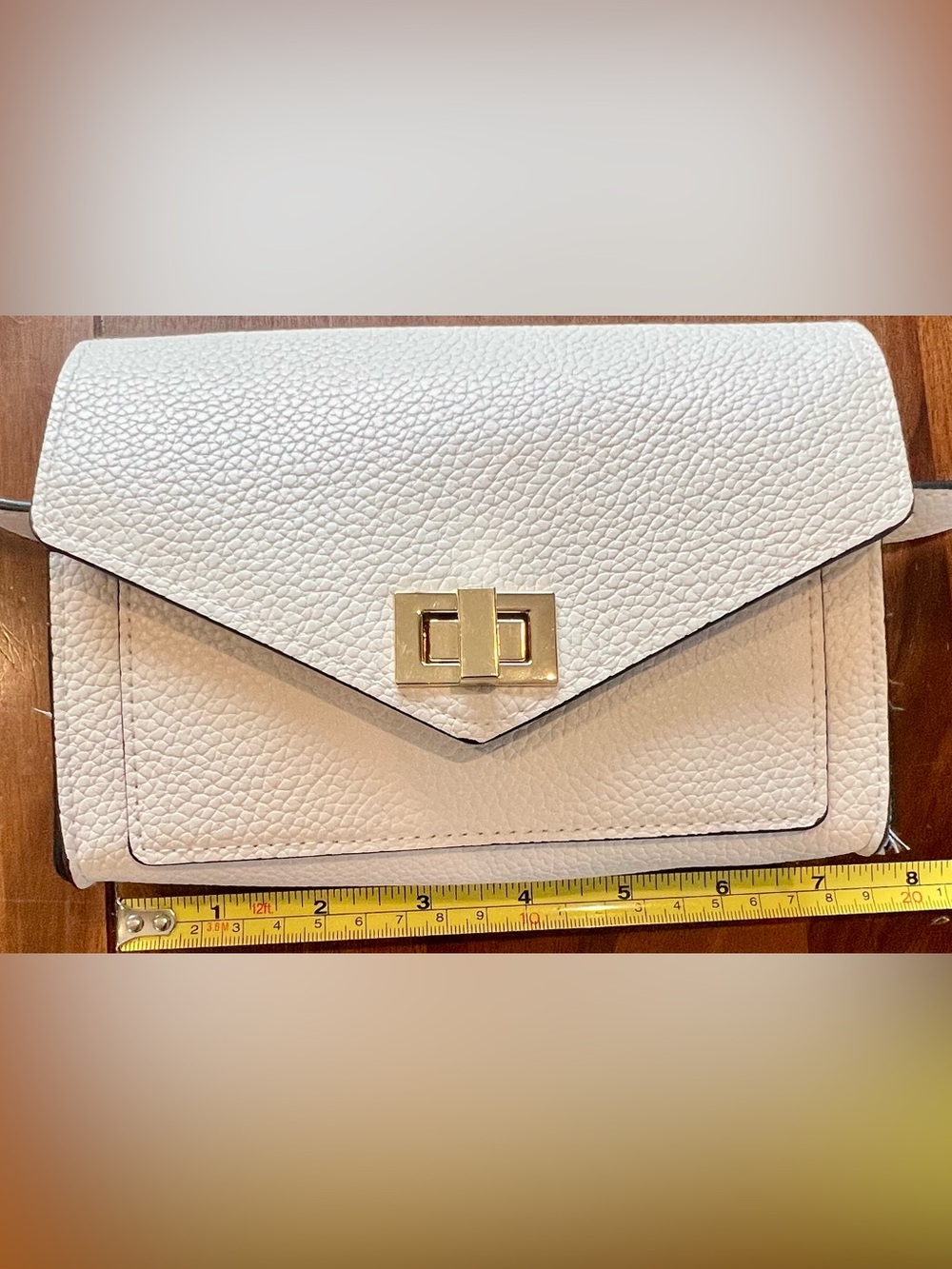 Elegant White Pebbled Faux Leather Belt Bag
